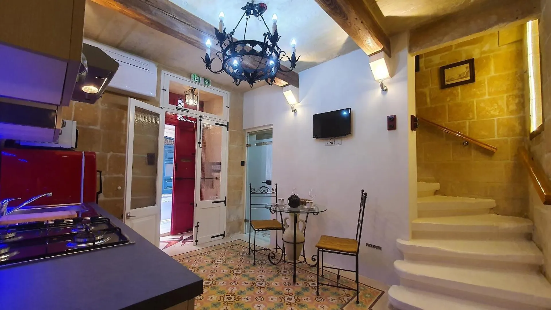 St. John Suite location