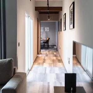  Apartment Stylish 2br Flat By Arcobnb